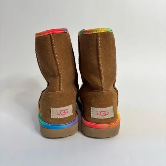 Ugg MINI Classic II Rainbow BOOTS Kids size 1